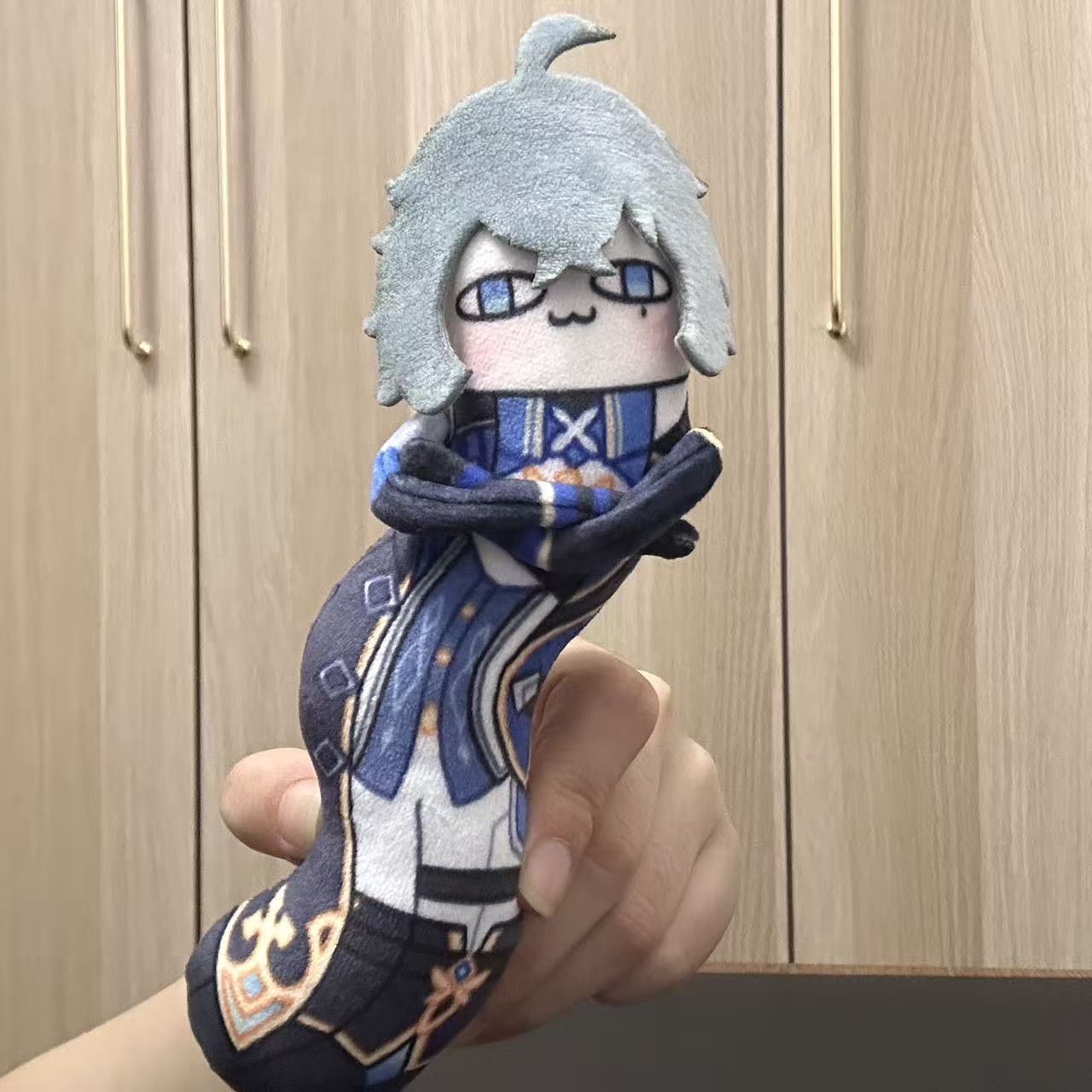 18 センチメートル面白い原神インパクト ローヘンぬいぐるみ - Cosplay Plushie Prop のレビューと価格