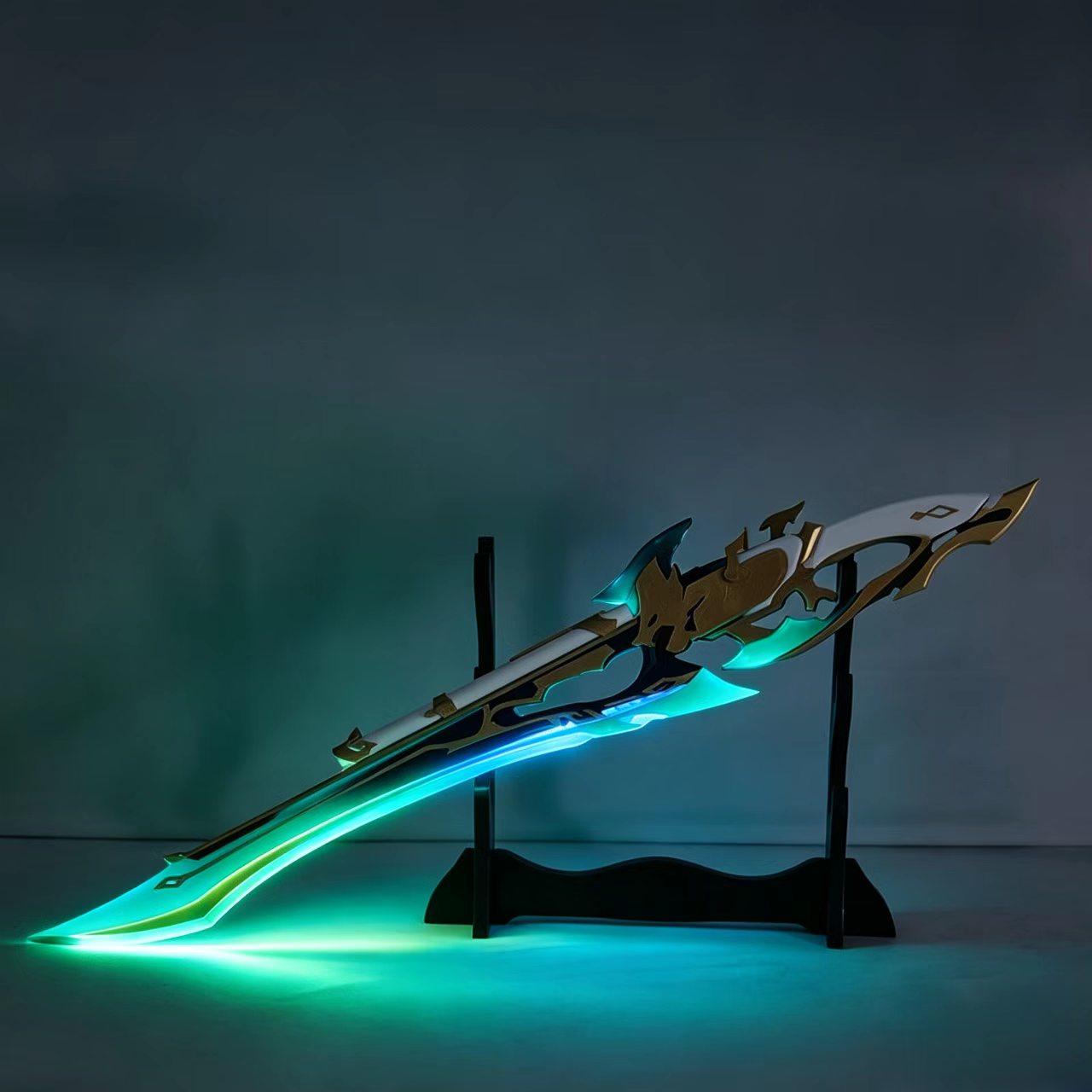 ゲーム『ホンカイ・スターレイル』フェイシャオコスプレ用剣と斧 - Cosplay Prop Axe のレビューと価格