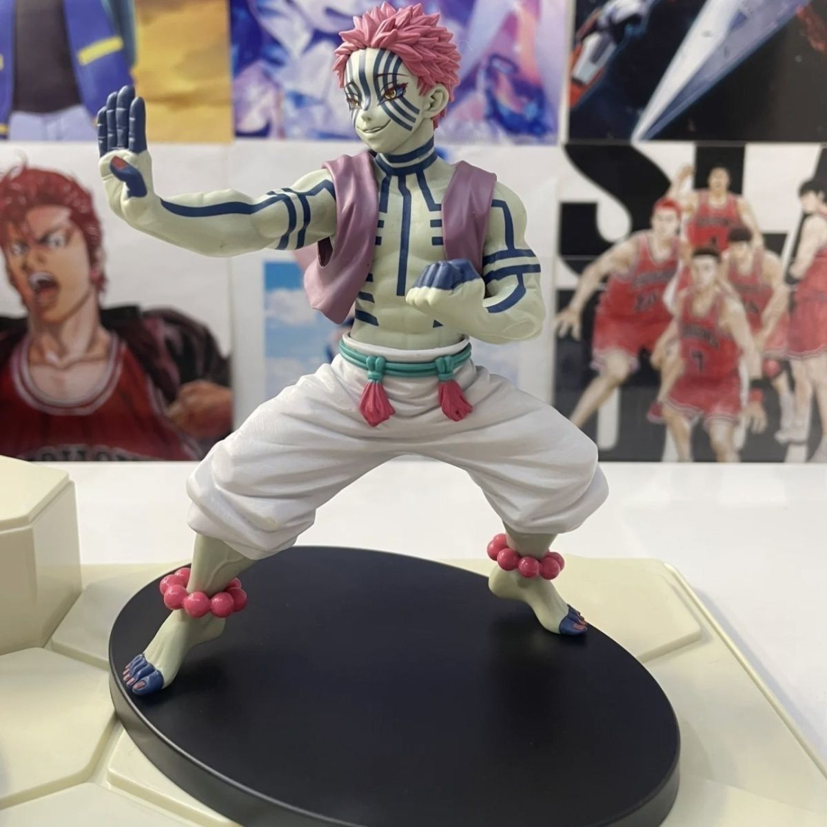 鬼滅の刃 15cm 上弦三番 阿каза コレクタブルフィギ - Cosplay Prop Display のレビューと価格